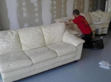可拆卸布艺沙发清洗方法