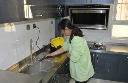 厨房垃圾可以按照干湿分类的方法处理